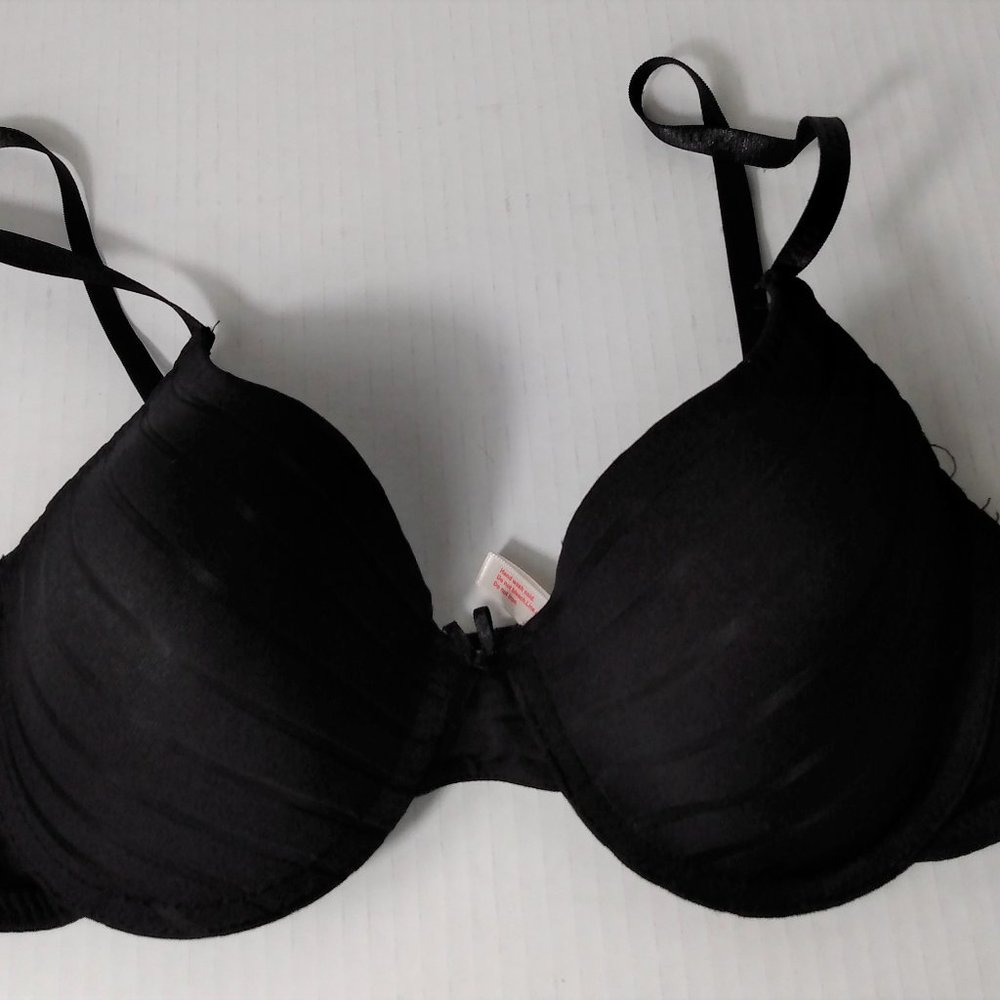 IZOD Black Lightly Padded Underwire Bra Size: 36B